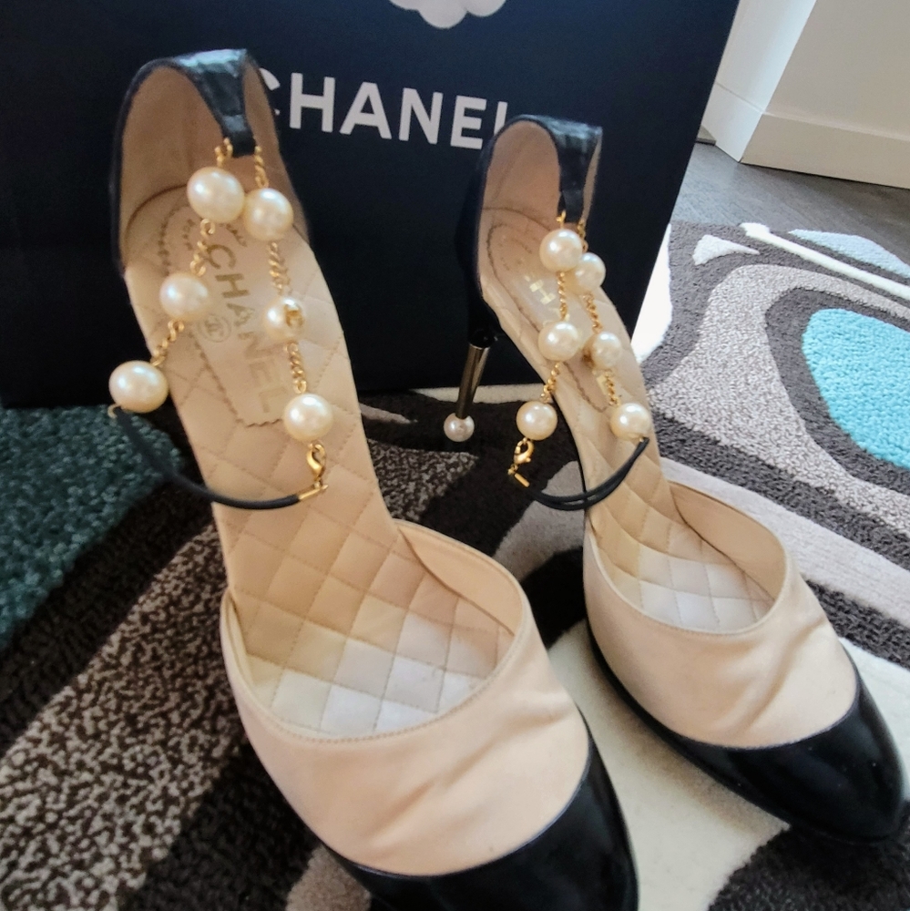 Chanel Classic High Heel - FR 38